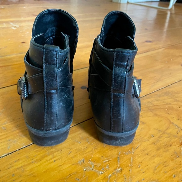 Naturalizer Booties Size 9 - Picture 4 of 5